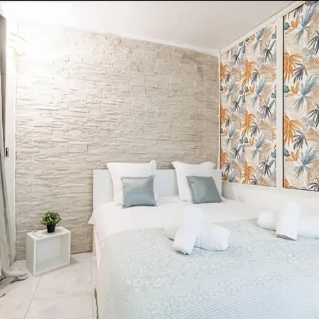 Grand Appartement- Le Port A/c *